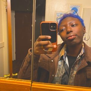 Meet your Posher, Simone